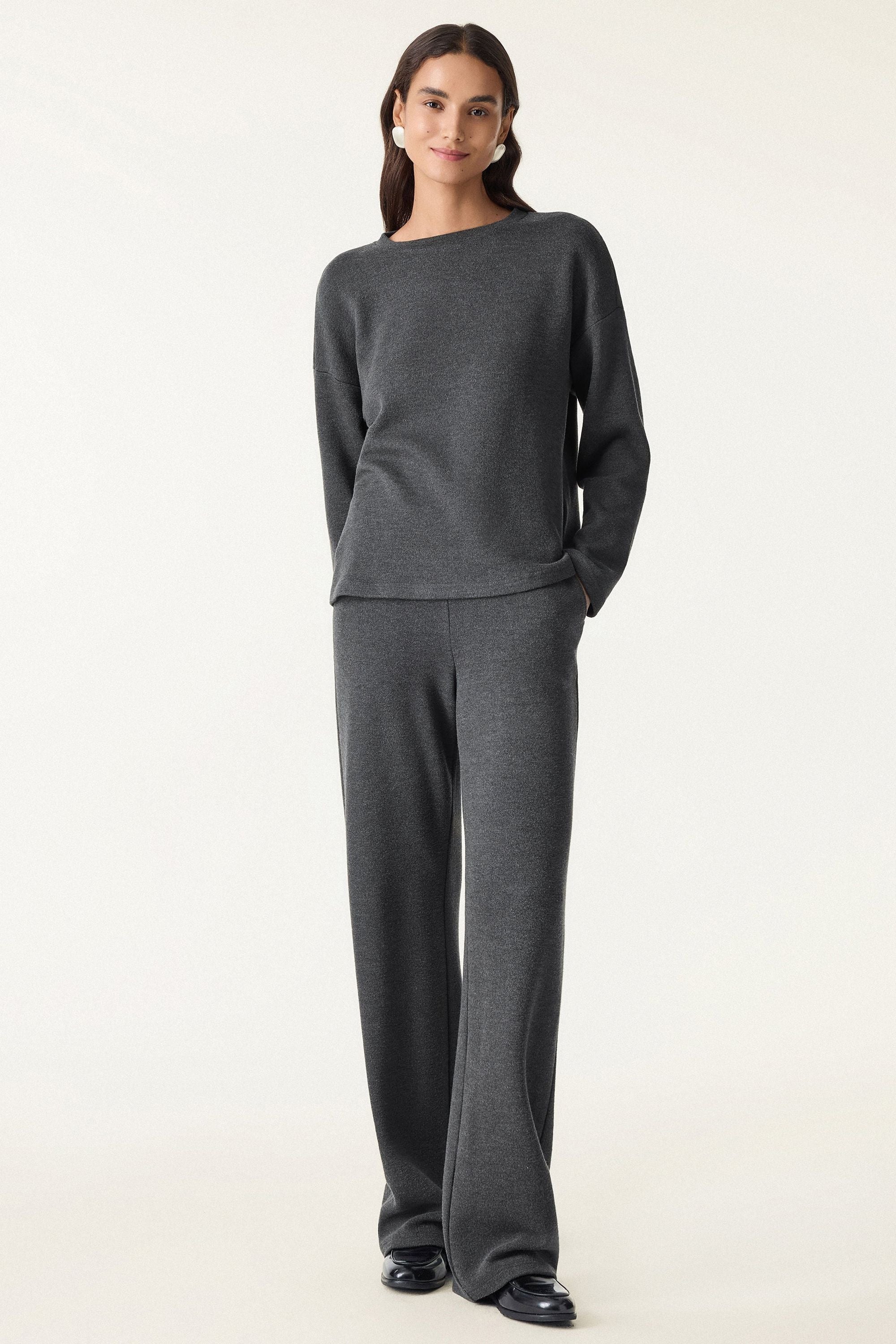 2Pcs Set Long Sleeve Top & Mid Rise Straight Leg Pants