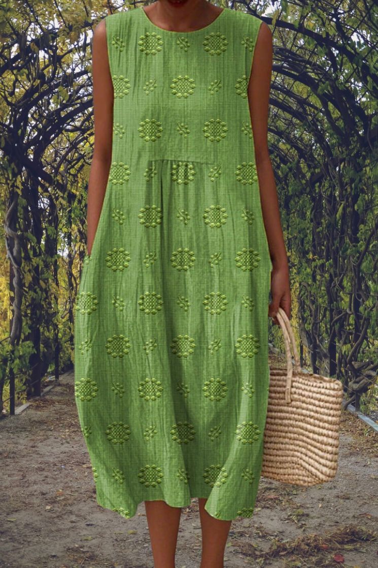 Elegance Sleeveless Dress