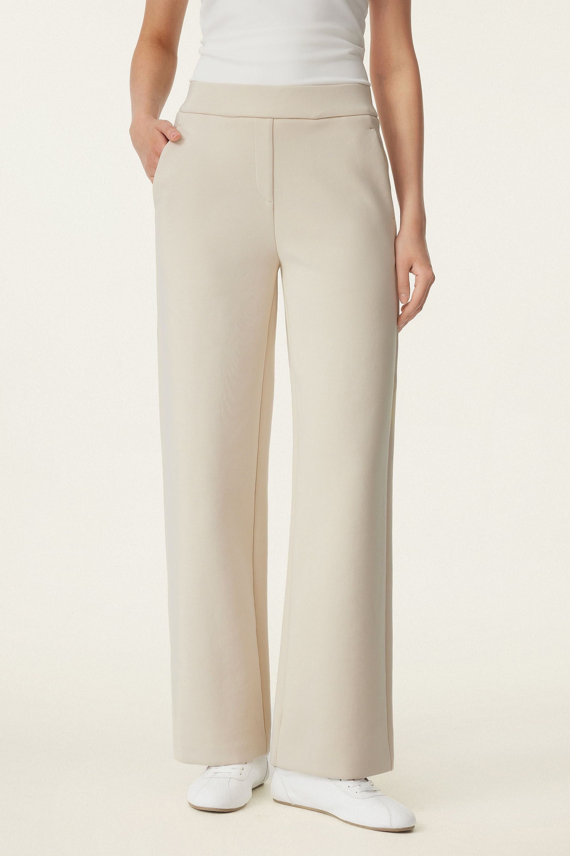 Straight Pant with Pockets