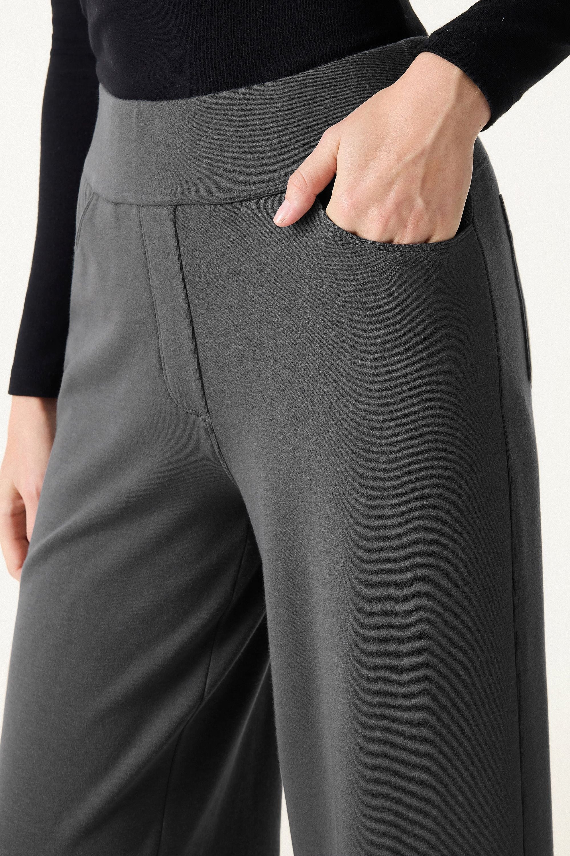 Waistband Wide Leg Pull-on Pants with Pockets