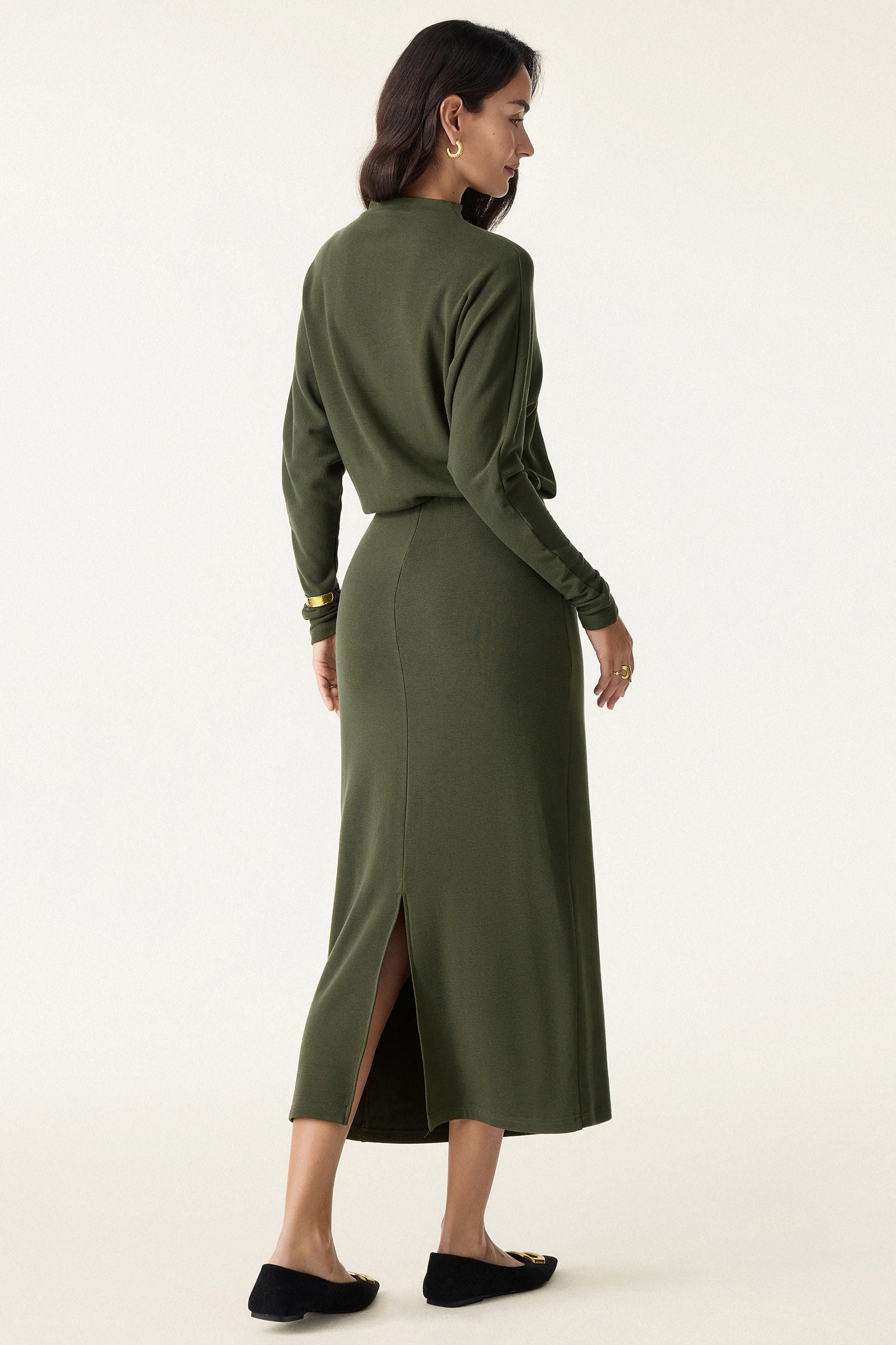 Abito con maniche a vita arricciata